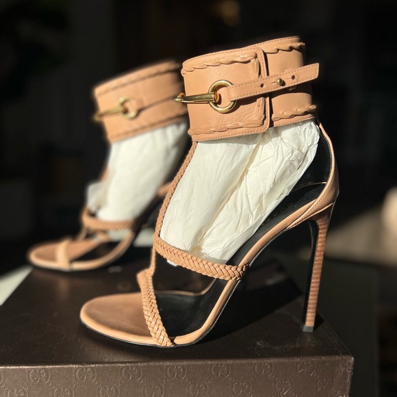 GUCCI Ursula Braided Sandals in a Blush/Nude Color (Size 40) - Picture 4 of 9